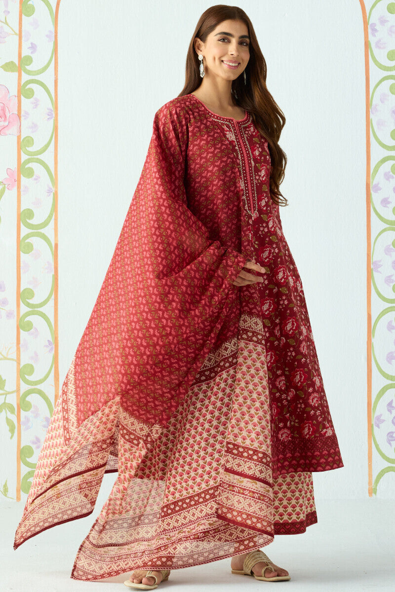 Gauhar Farzana Kurta