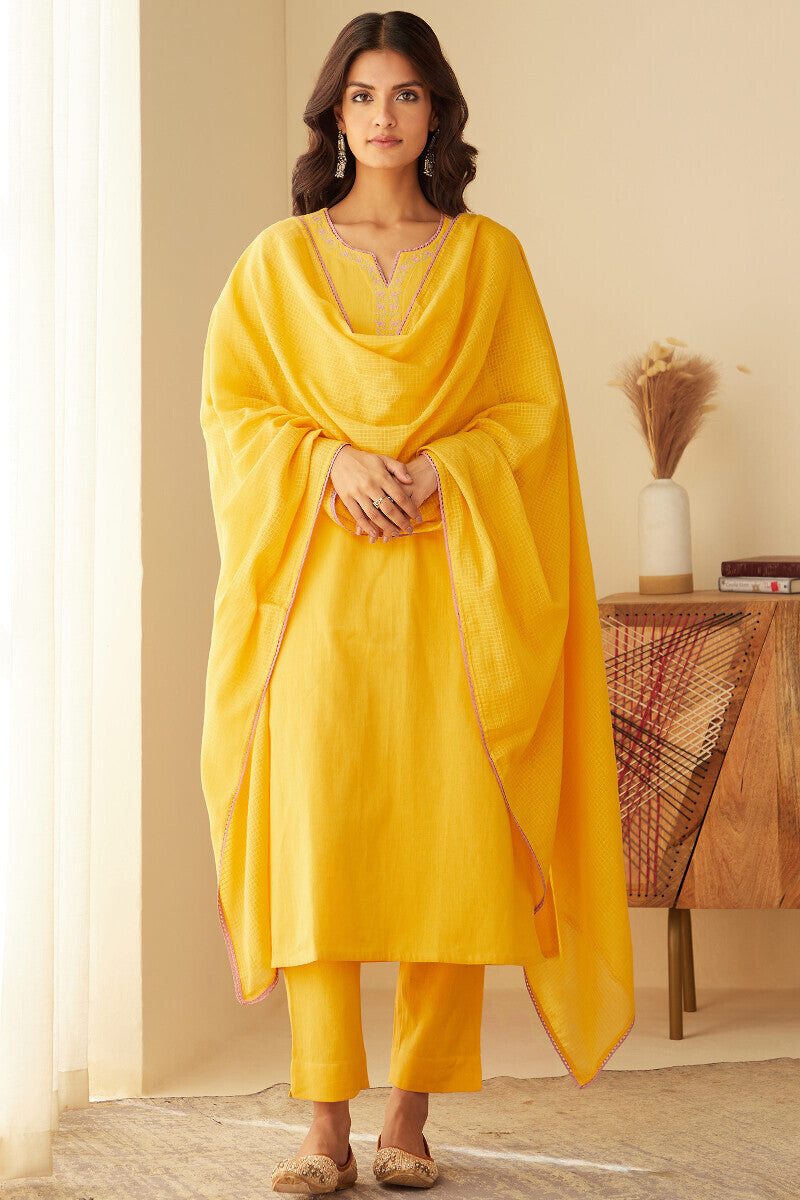 Roza Seher Ghazal Kurta