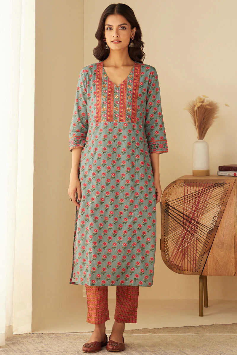 Mahnoor Zafina Kurta