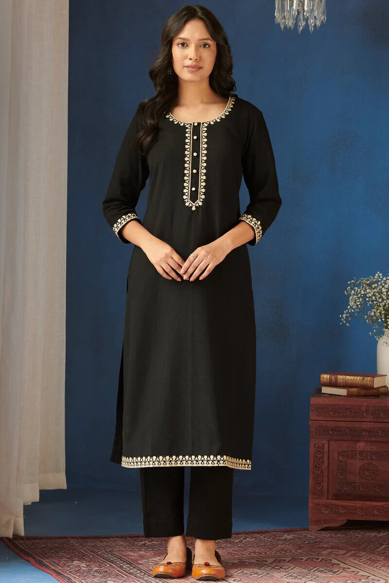 Surplus: Mirza Jannat Black Kurta