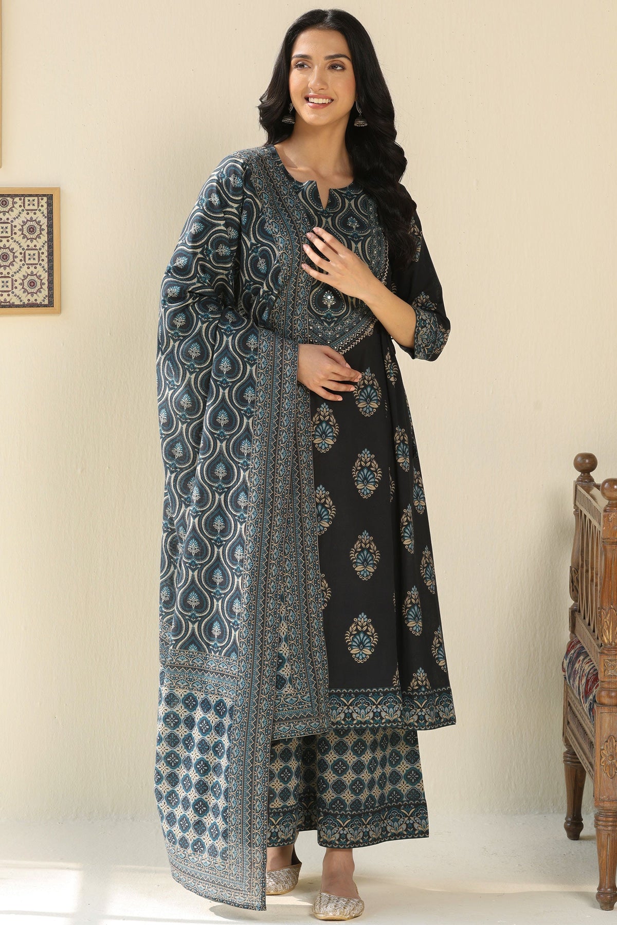 Surplus: Rangrez Rabiya Palazzo