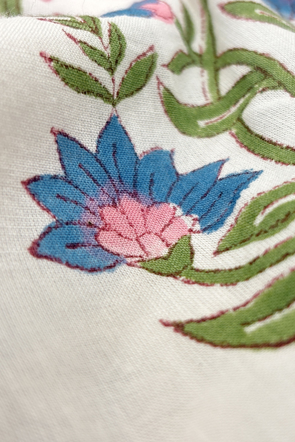 Gulbarg Zeinab Sanganeri Kurta