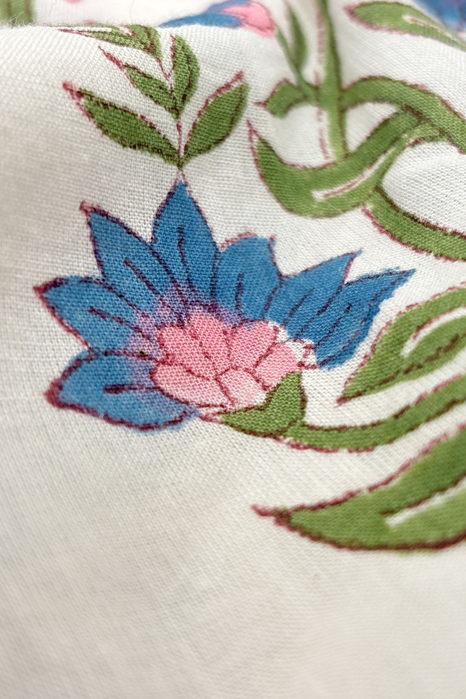 Gulbarg Zeinab Sanganeri Kurta