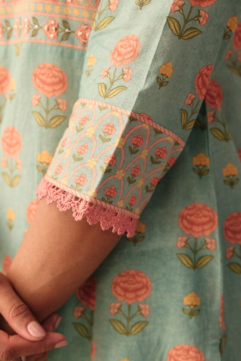 Gulraiz Ruhi Kurta