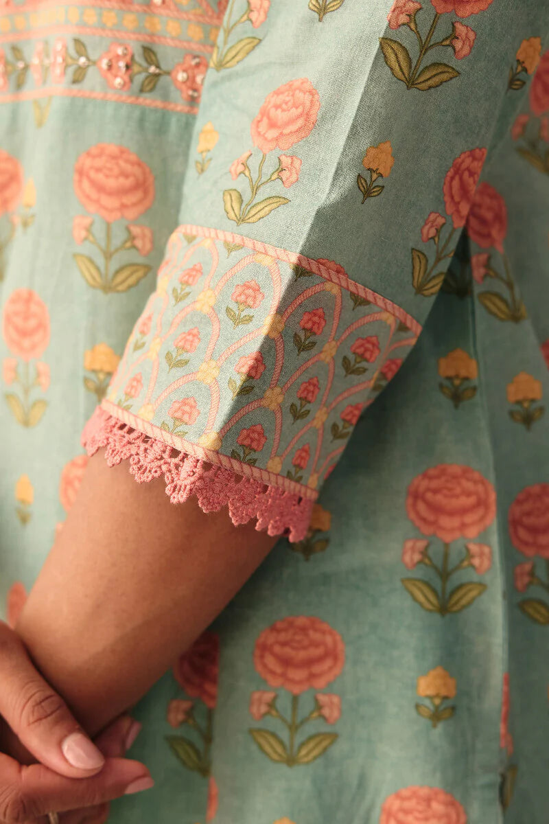 Surplus: Gulraiz Ruhi Kurta