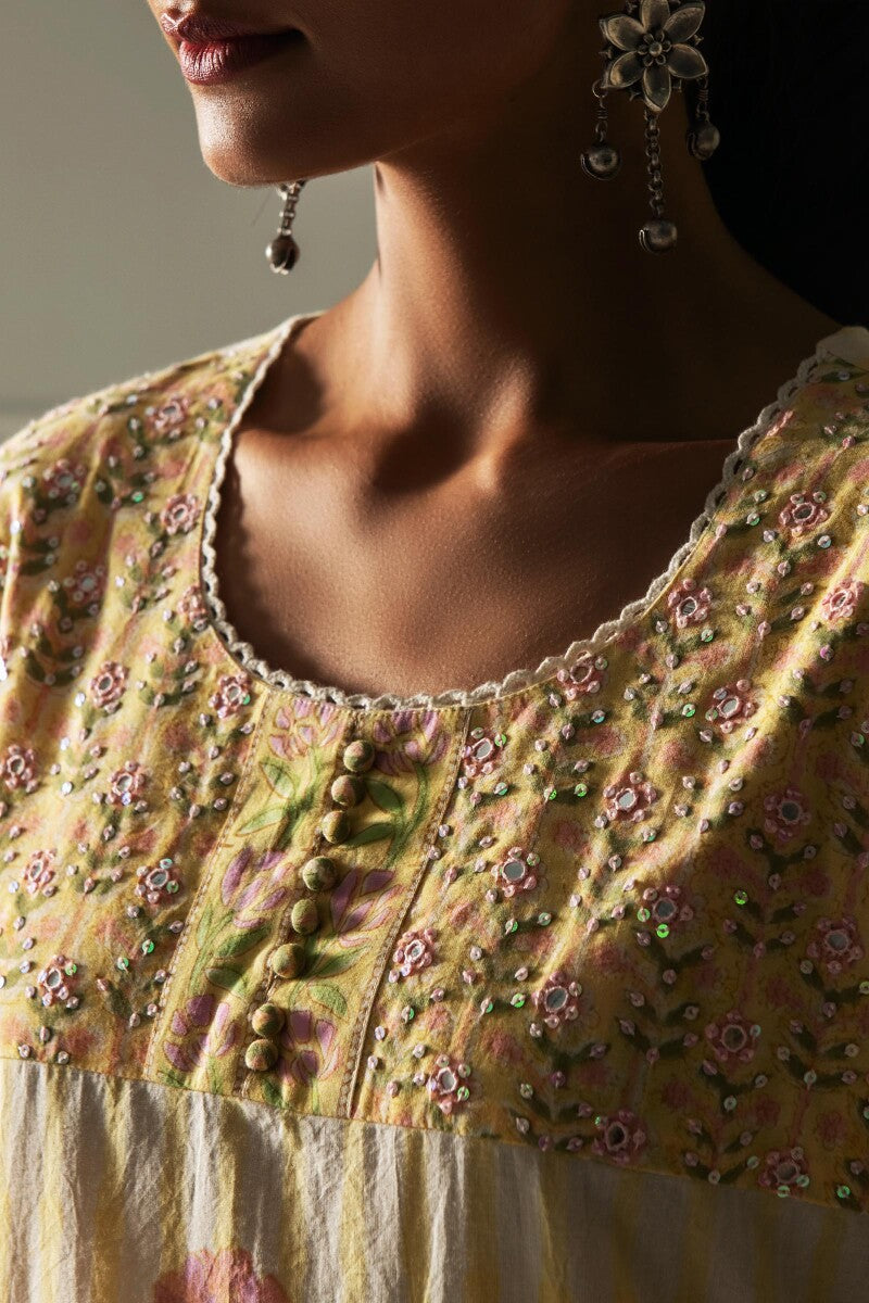 Gauhar Naaz Sanganeri Kurta