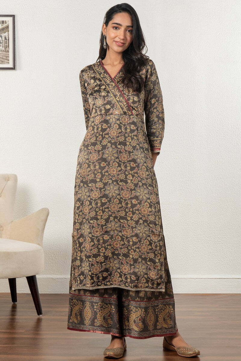 Zubeida Seerat Ajrak Modal Kurta