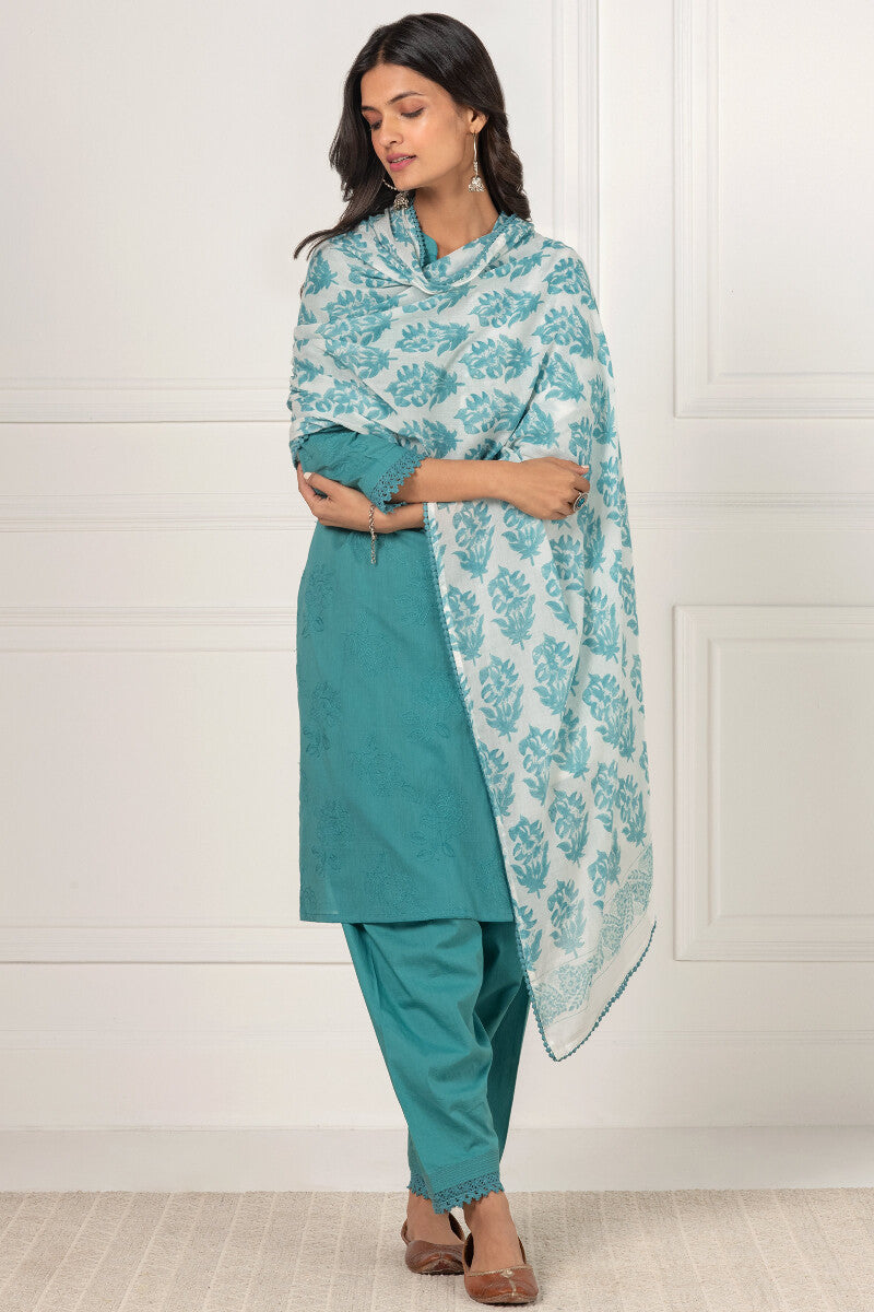 Falak Zeenat Salwar