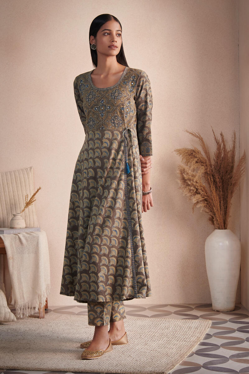 Sehra Zoya Ajrak Kurta