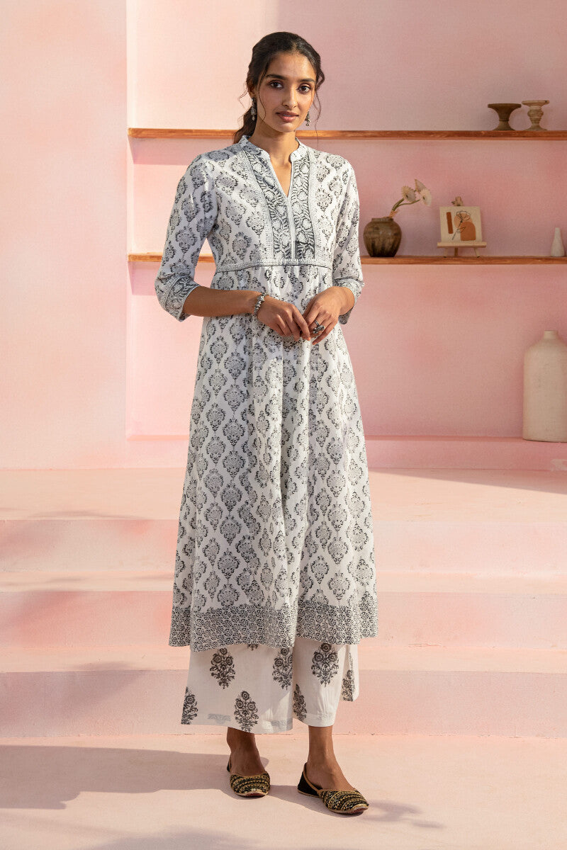 Mumtaz Nazeem Sanganeri Kurta