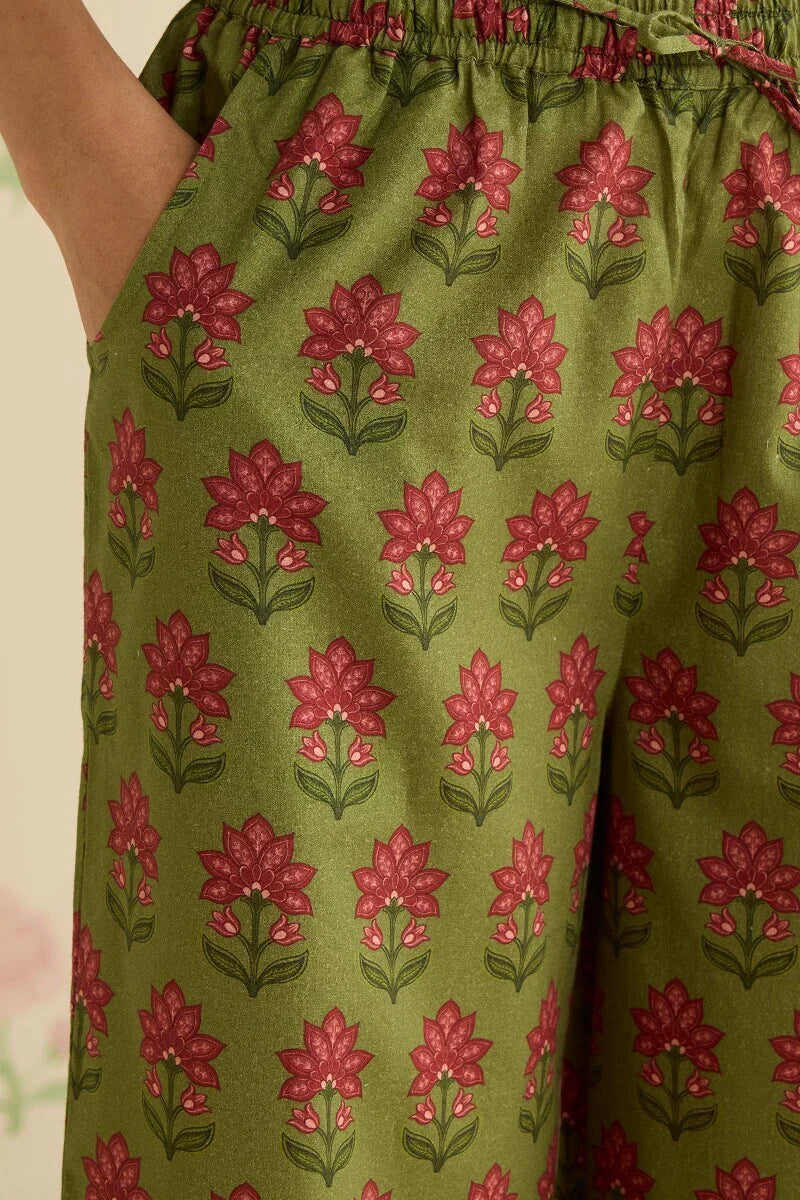 Surplus: Gulraiz Saira Farsi