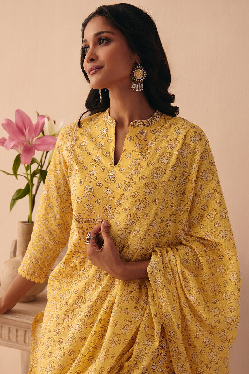 Gulraiz Rehmat Sanganeri Kurta