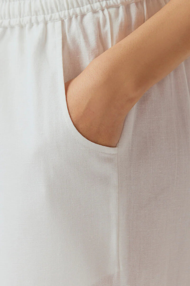 Surplus: Roza Sahira White Farsi