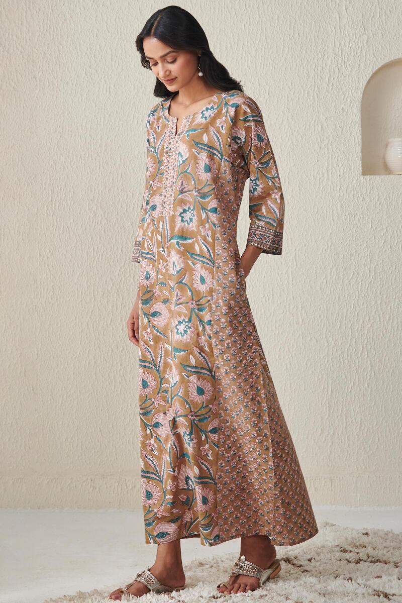 Gauhar Shahida Sanganeri Kaftan