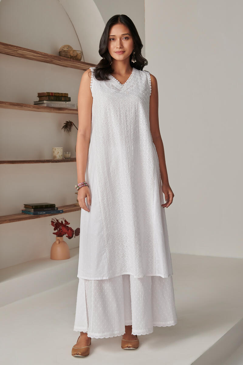 Raahat Shaheen White Schiffli Kurta