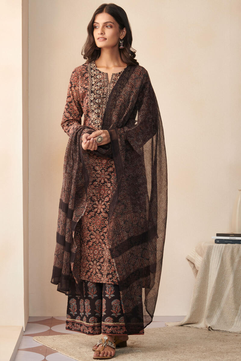 Sehra Yasmina Ajrak Palazzo