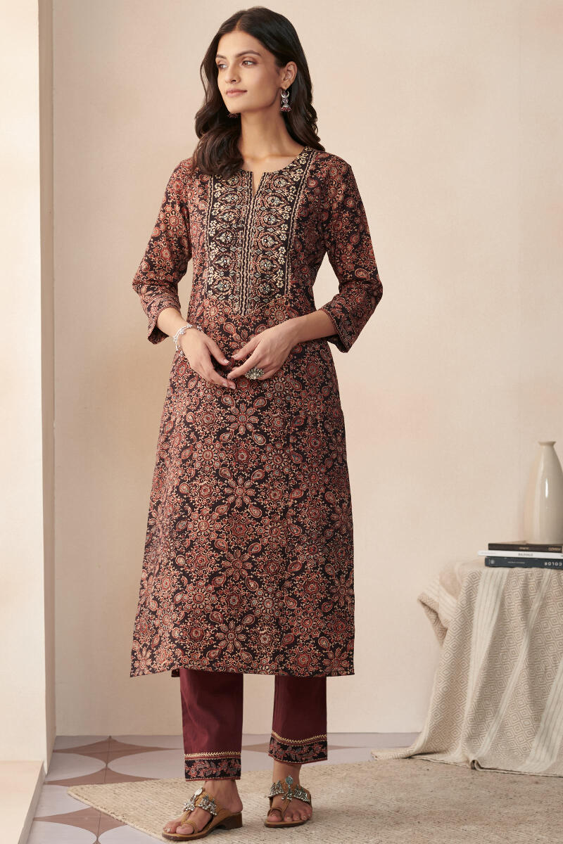 Sehra Yasmina Ajrak Kurta