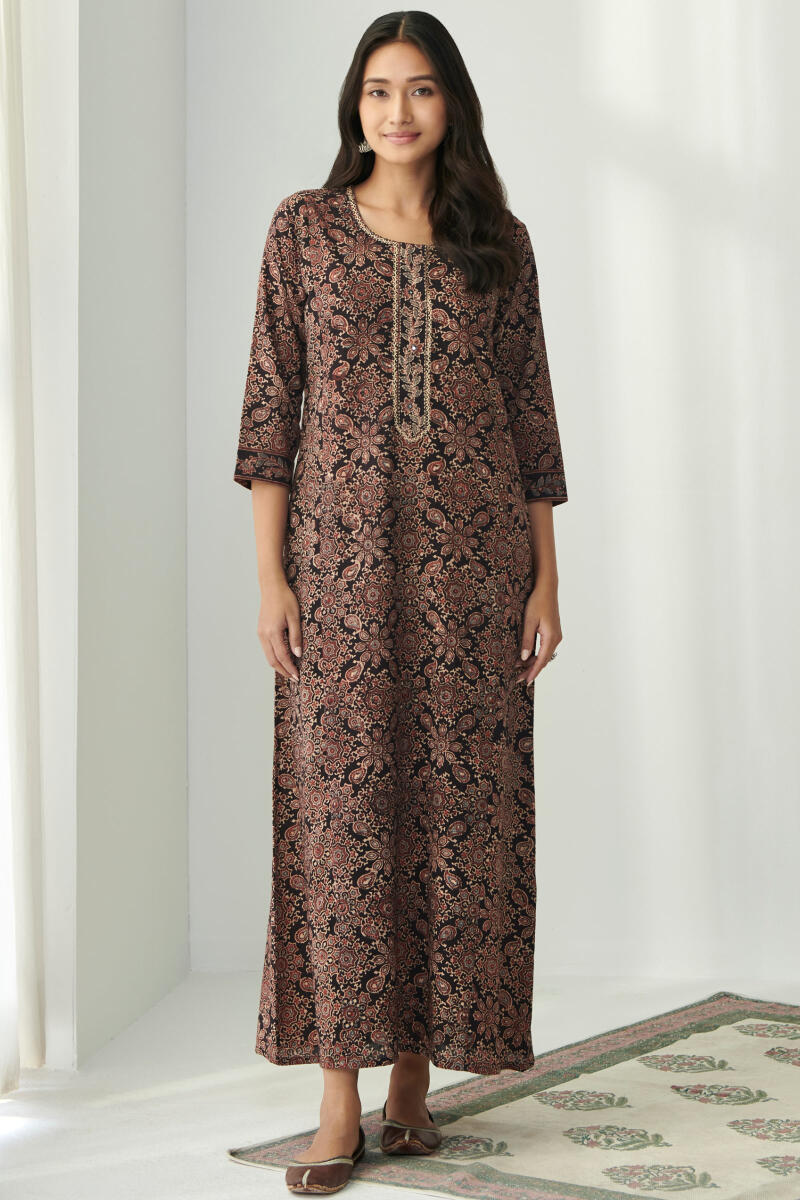 Sehra Farheen Ajrak Kaftan