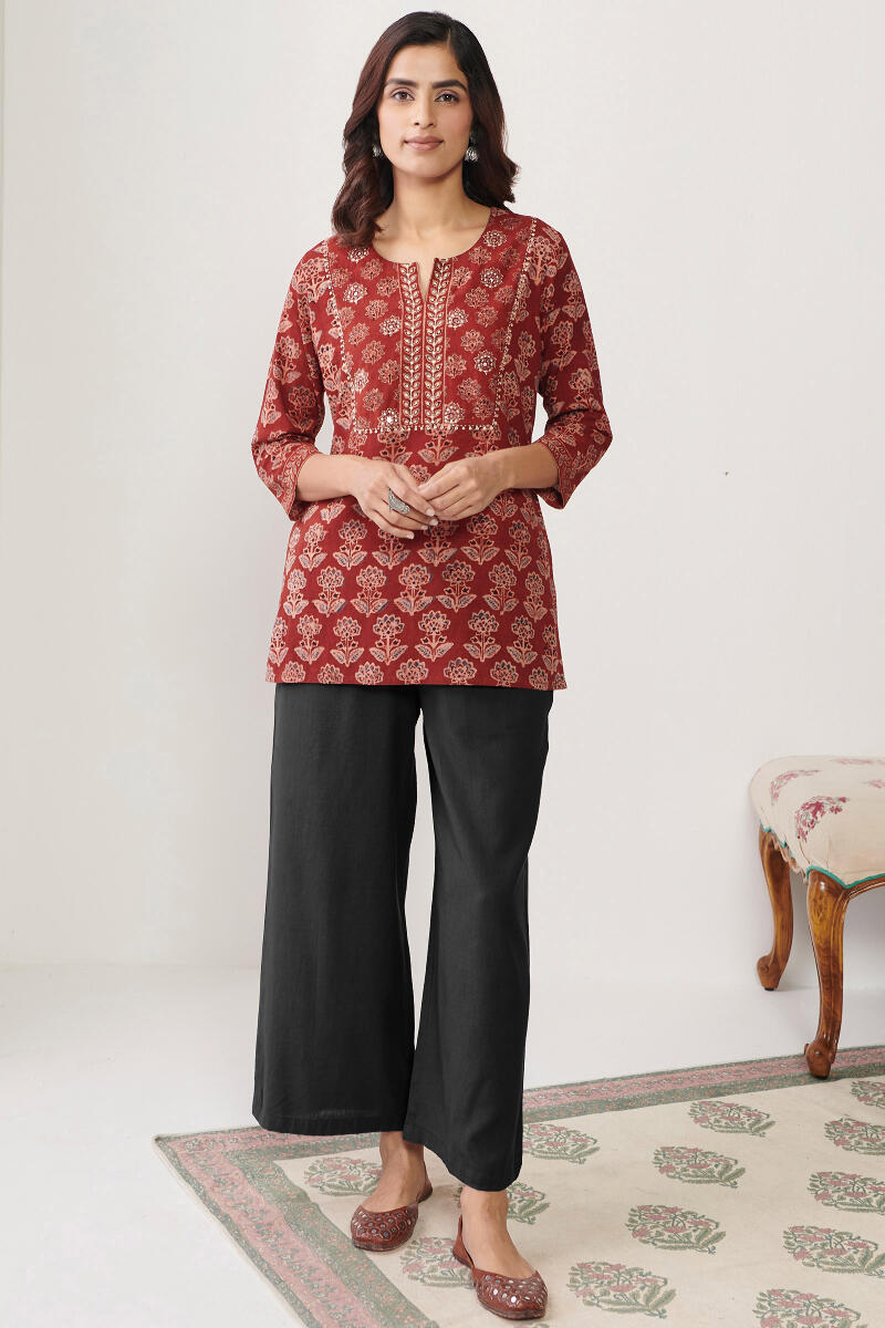Sehra Madina Ajrak Top