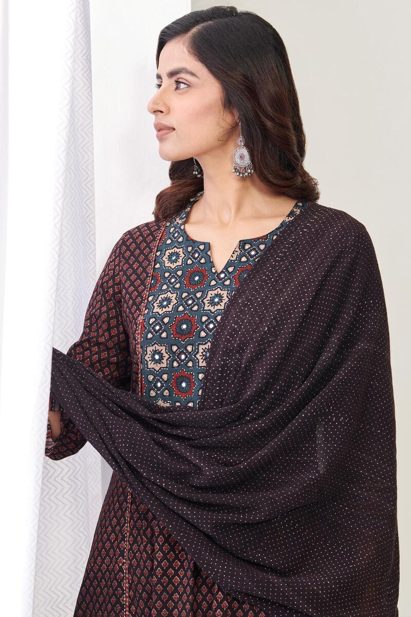 Sehra Tara Ajrak Dupatta