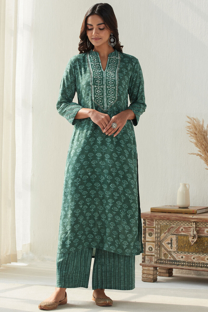 Surplus: Sehra Raahat Dabu Kurta