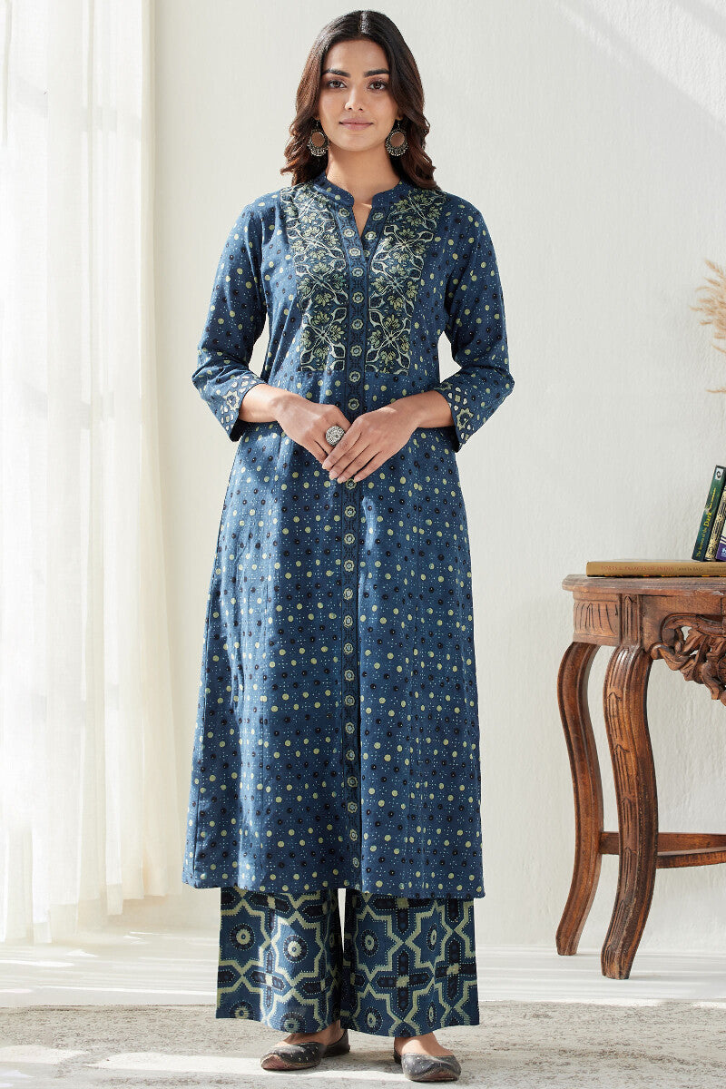 Sehra Zaaida Ajrak Kurta