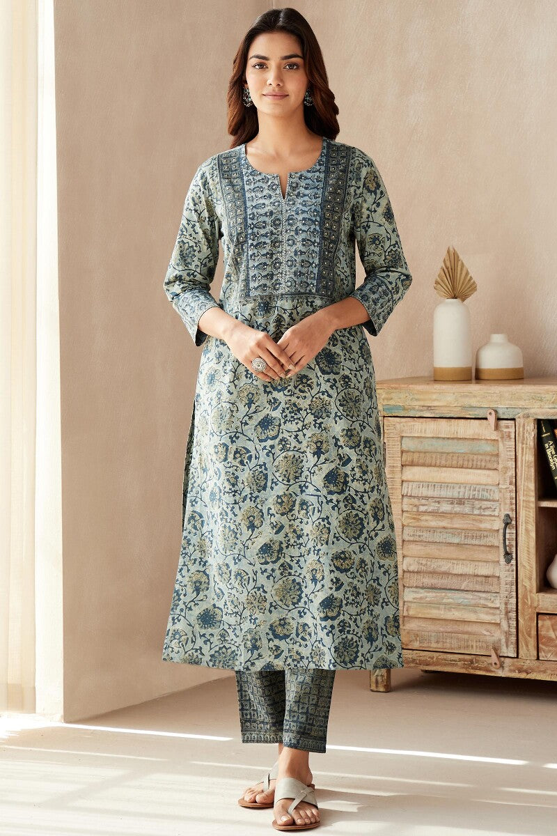 Sehra Nagma Akola Kurta