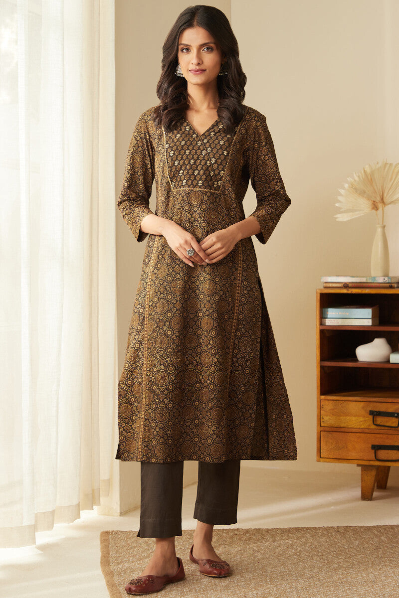 Sehra Mahi Ajrak Kurta