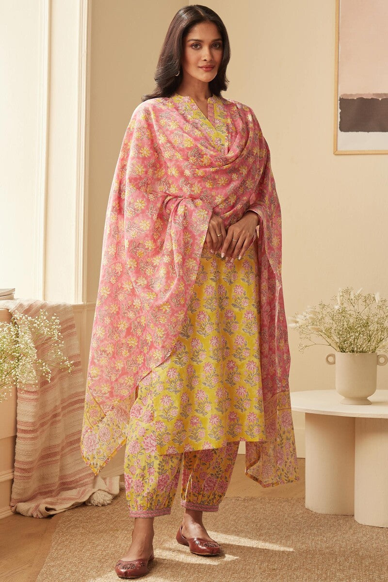 Rosheen Rehmat Sanganeri Dupatta