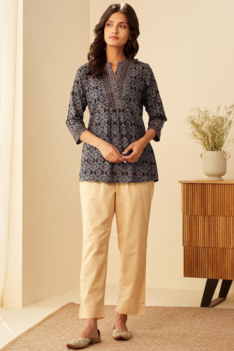 Sehra Nahid Ajrak Top