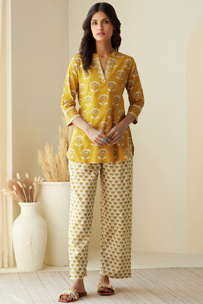 Rosheen Niyamat Loungewear Set