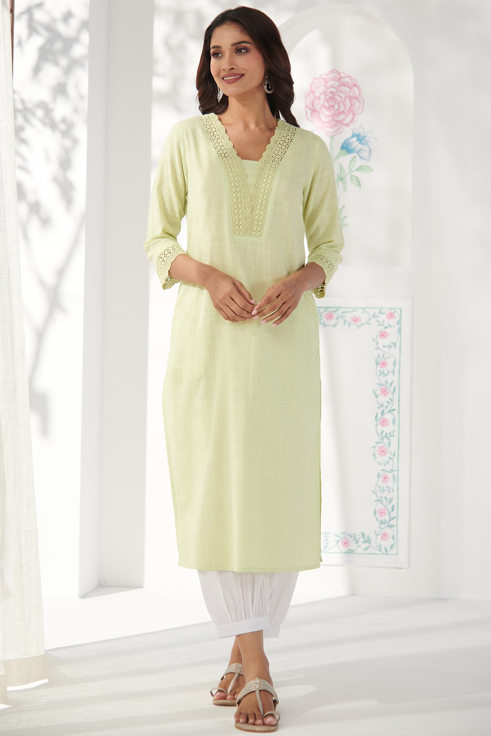 Roza White Izhaar Pants