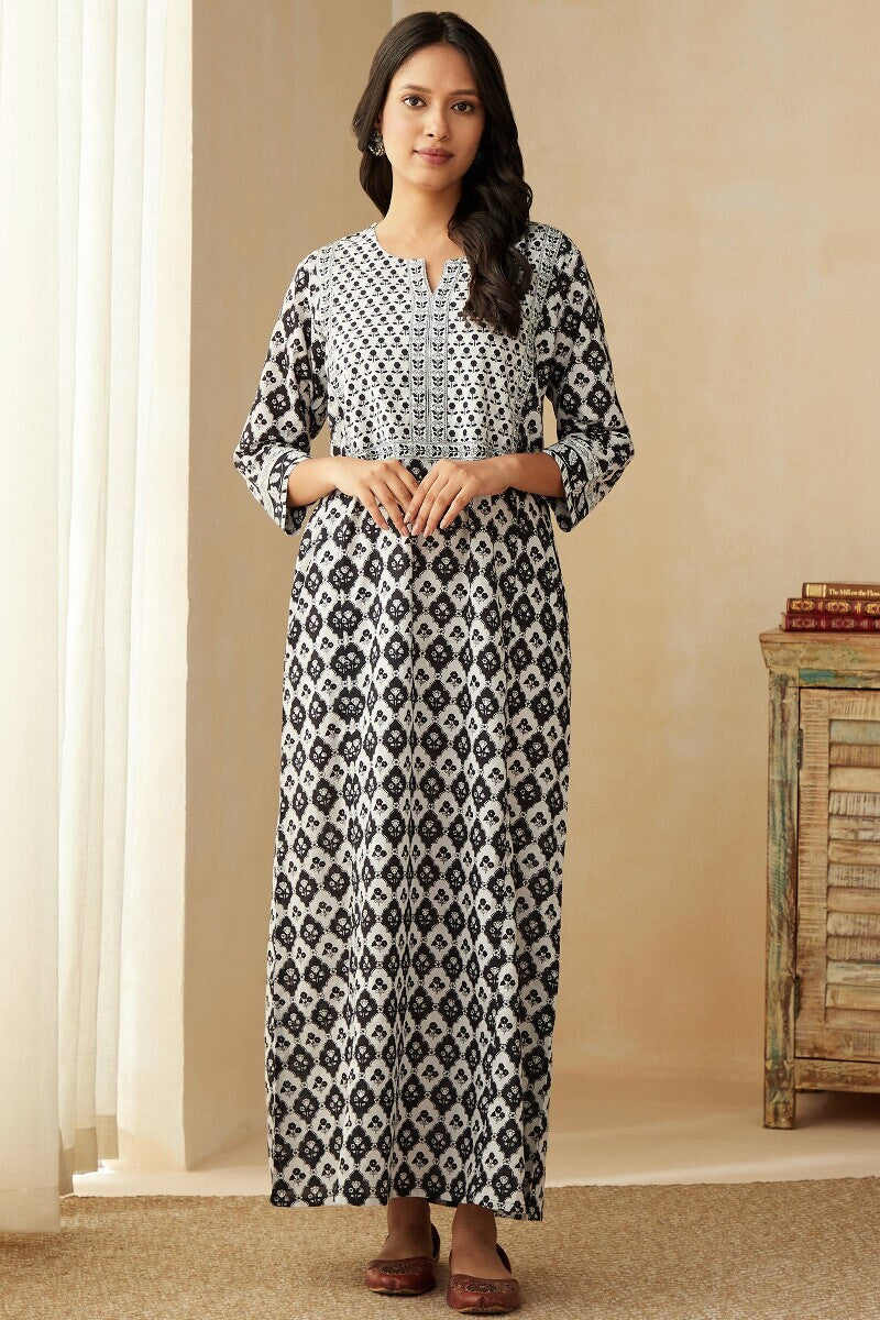 Mehnaz Mirza Kaftan