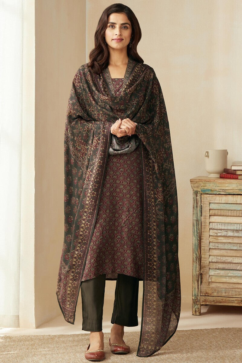 Mahnoor Seerat Narrow Pants