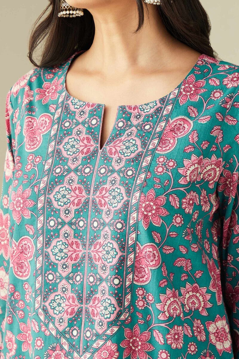 Gauhar Sahira Kaftan