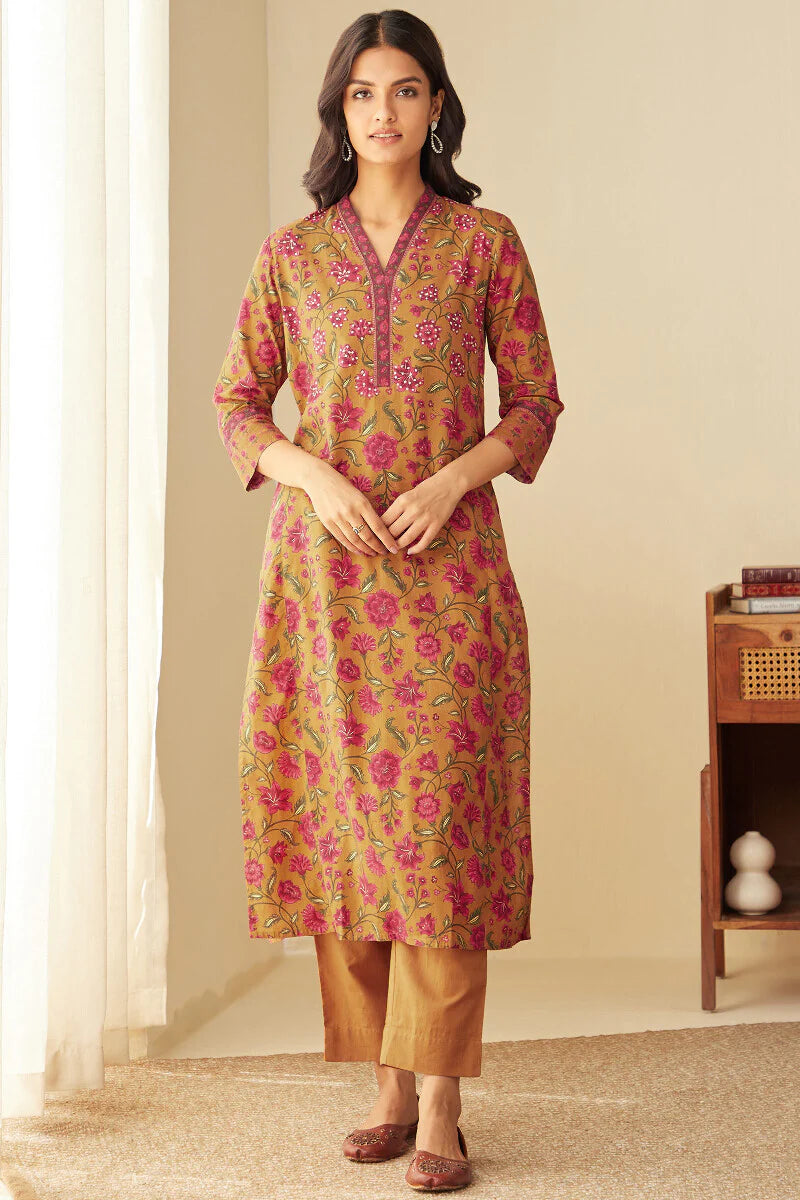 Mahnoor Meher Kurta