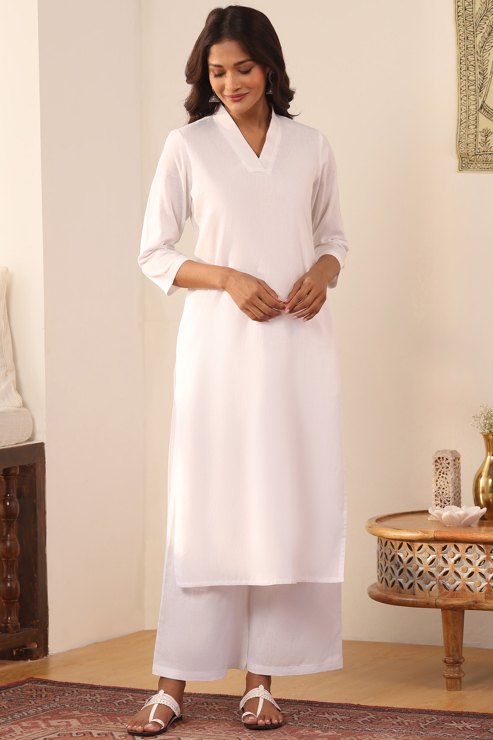 Surplus: Roza Anaya White Farsi