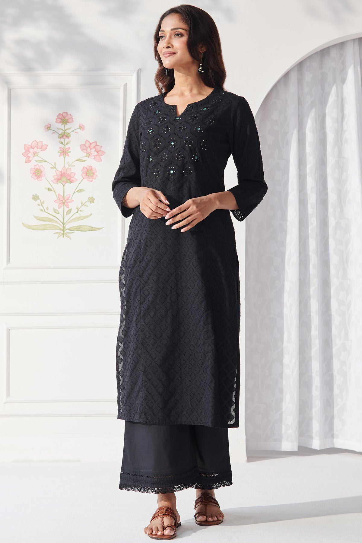 Roza Mehreen Black Farsi