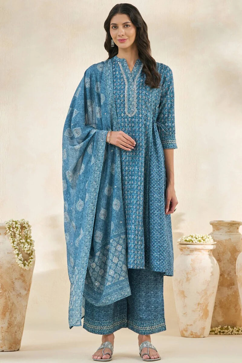 Surplus: Mehrunissa Shirin Kurta