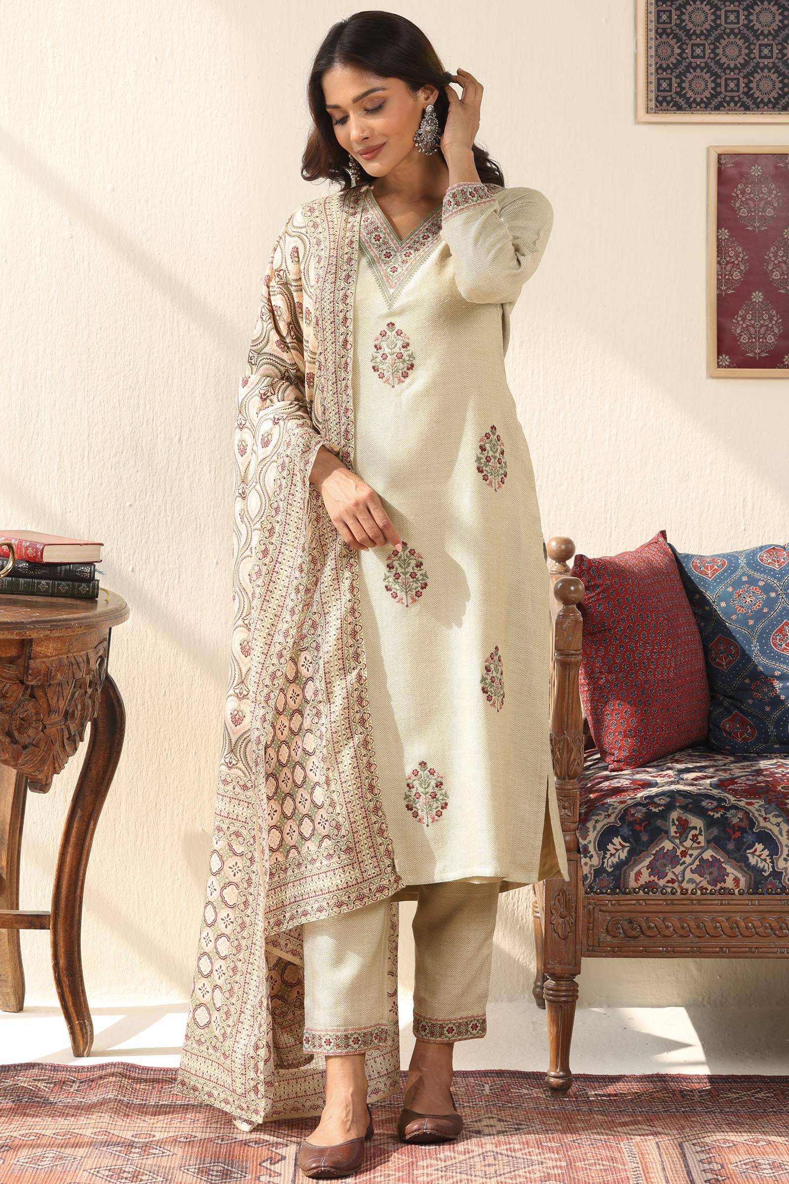 Naadirah Nahida Faux Wool Narrow Pants