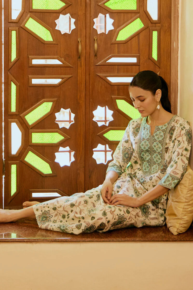 Surplus: Meher Seerat Kaftan
