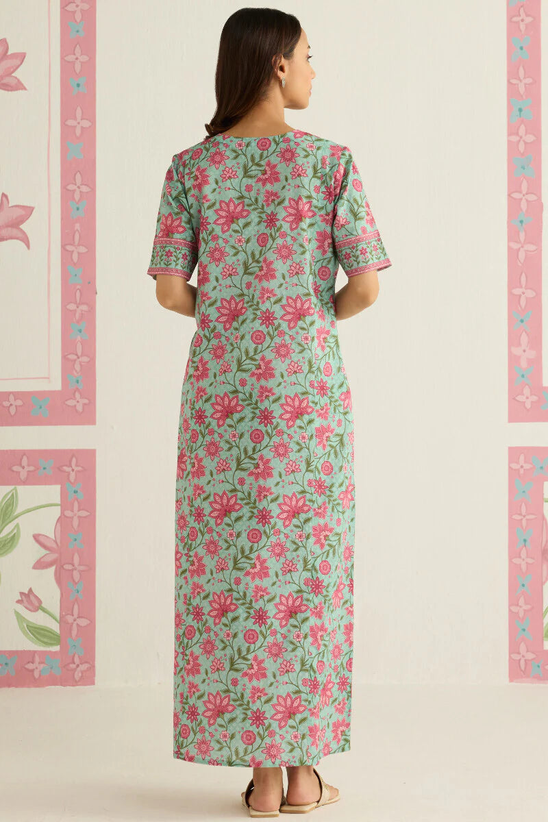 Surplus: Gulraiz Tahira Kaftan