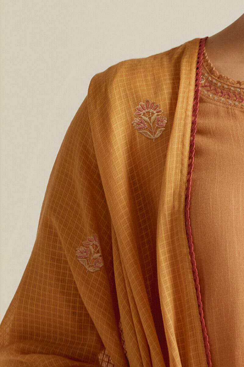 Roza Seerat Mustard Dupatta