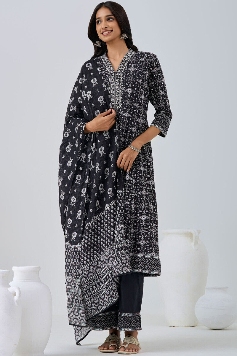 Mumtaz Heer Kurta