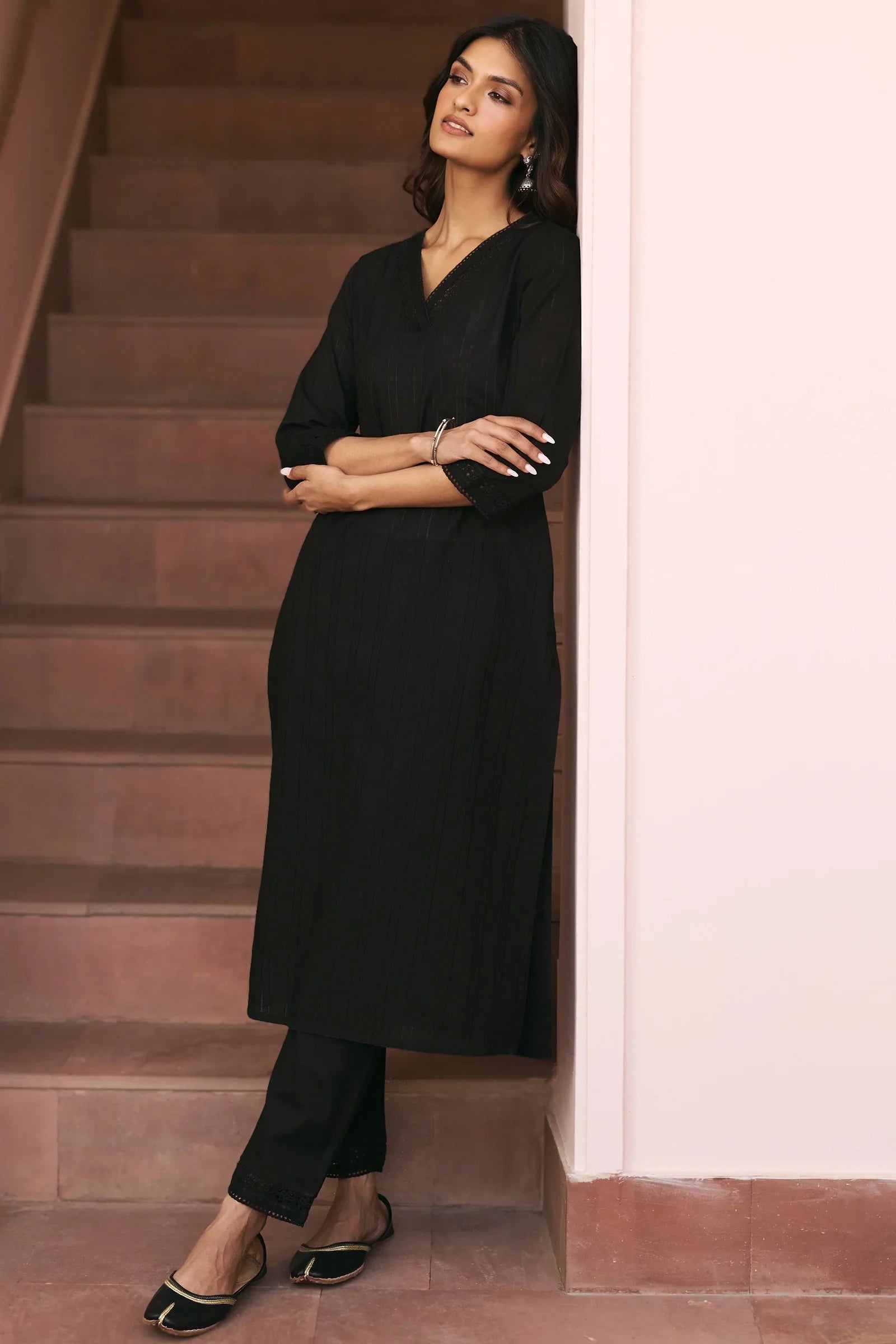 Surplus: Roza Sehr Black Narrow Pants
