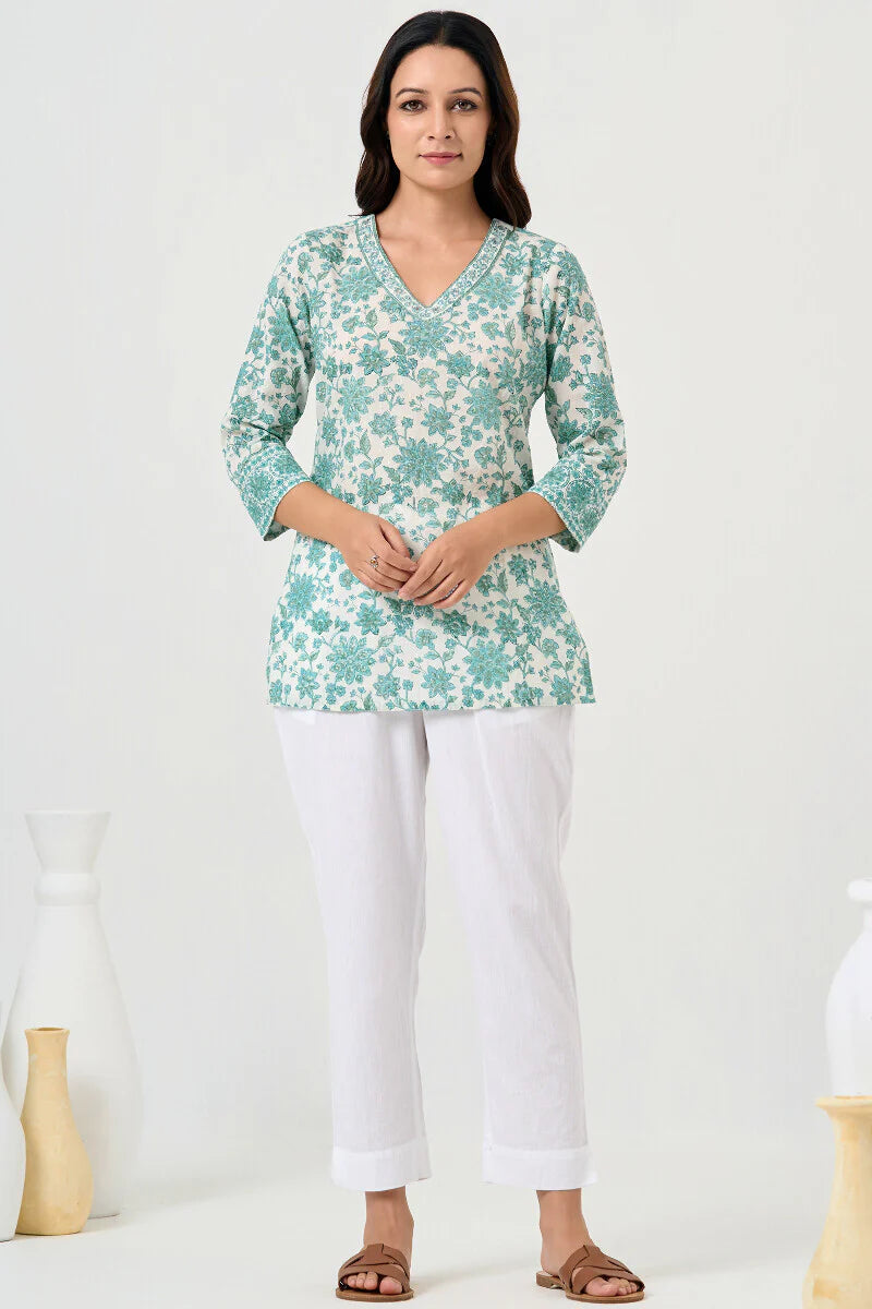 Surplus: Neelofar Roohi Sanganeri Top