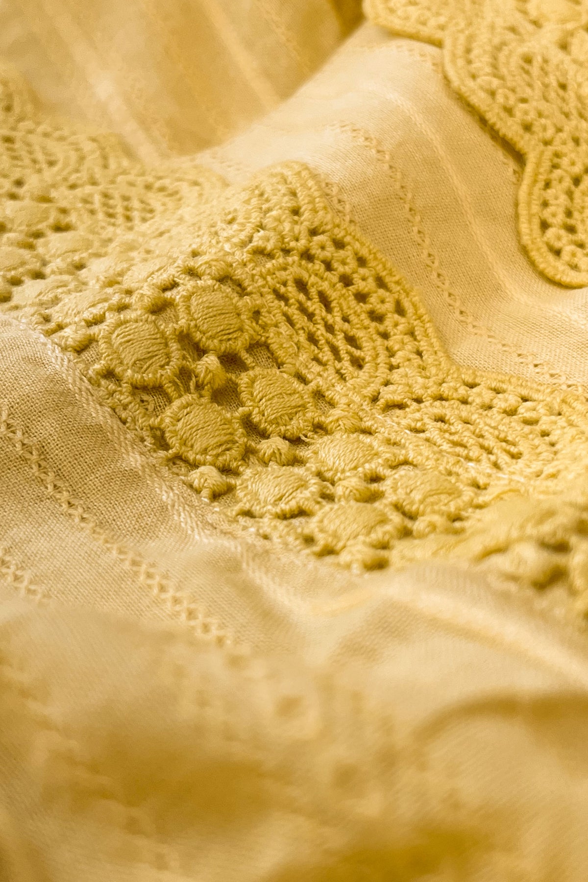 Roza Zehmat Yellow Kurta