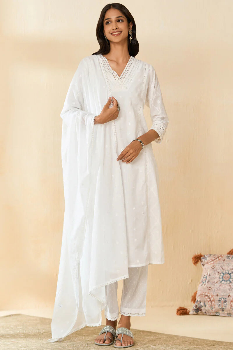 Surplus: Raahat Aafiyah White Dupatta