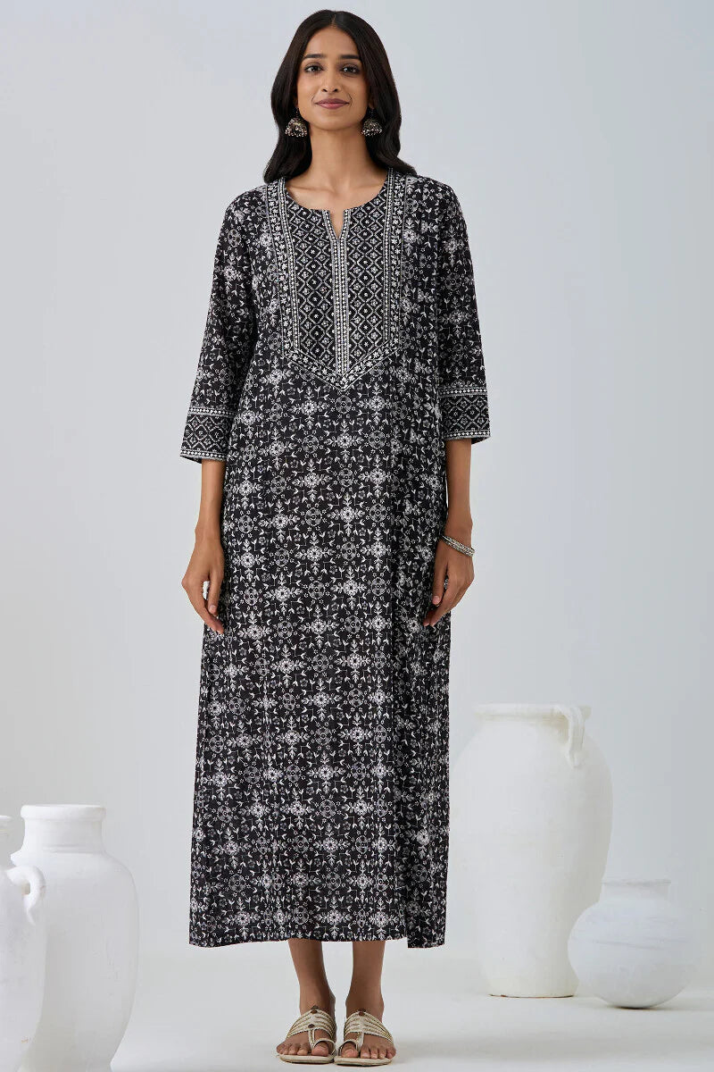 Surplus: Mumtaz Nafisa Kaftan