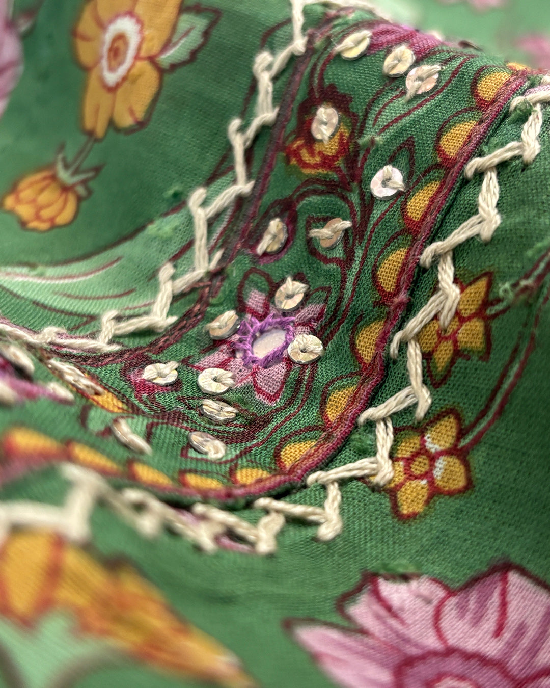 Gauhar Azaira Sanganeri Kurta